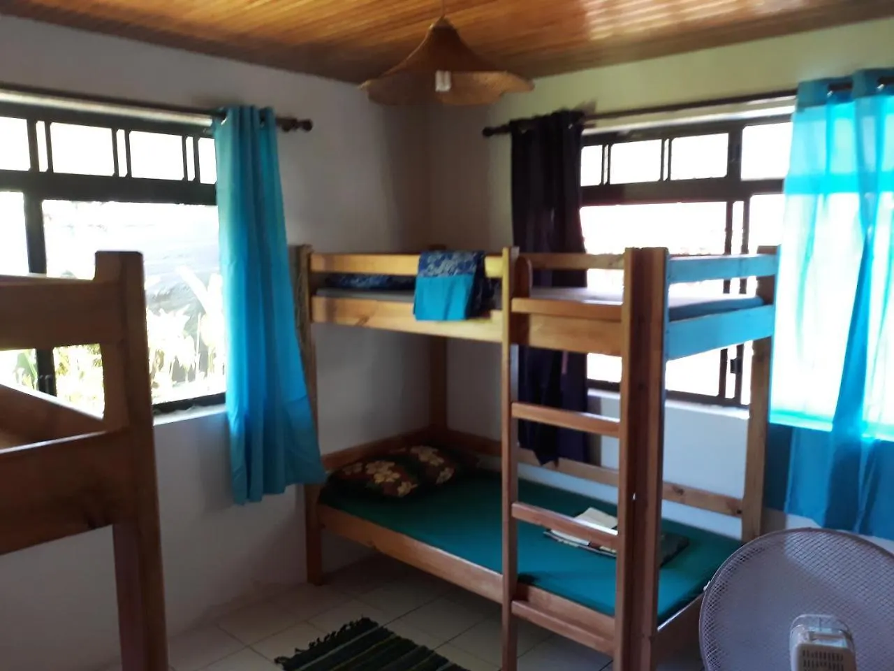 Moera Lodge & Backpacker Mahina Hostel